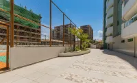 Condominium w/ Pool and Steps fr/ the Beach - Srcs