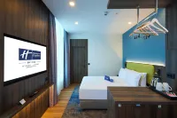 Holiday Inn Express Istanbul - Airport Arnavutkoy by IHG - Bars