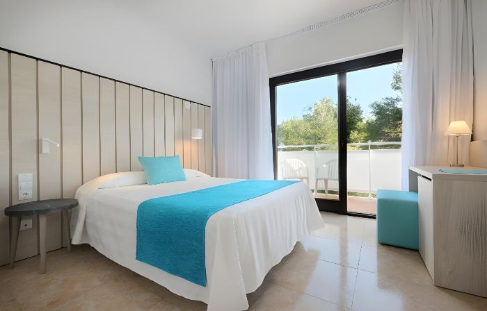 AzuLine Hotel Bergantin