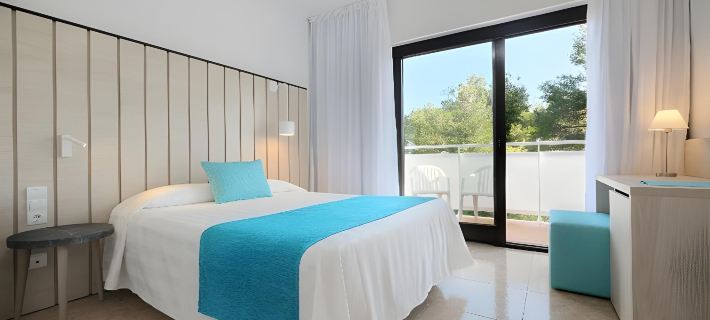 AzuLine Hotel Bergantin โรงแรมในอิบิซา