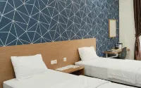 Oemah Kota Hotel - Misafirhane