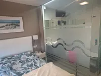 A beautiful beachfront flat for 4 people with a lovely terrace overlooking sea