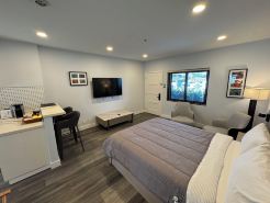 Xquisite Suites