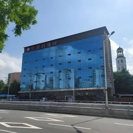 TJ Hotel Отели рядом с достопримечательностью «Гансогу»