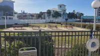 Top Floor Corner Condo with sweeping views of Perdido Key 100ft to the Beach!