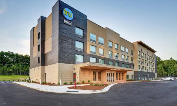 Tru by Hilton Raleigh Durham Airport