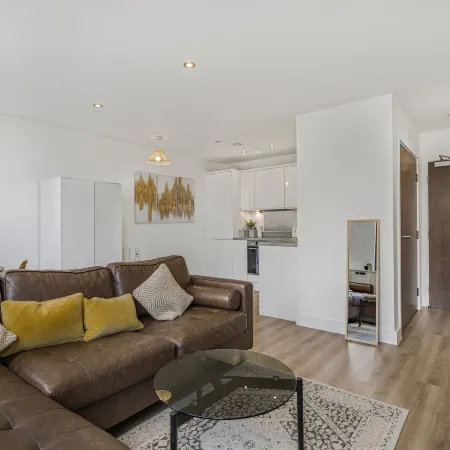 GuestReady - Chic Urban Retreat in Old Trafford