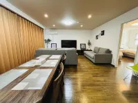 Mr.Kinjo Inn Rycom Kitanakagusuku - موقف سيارات