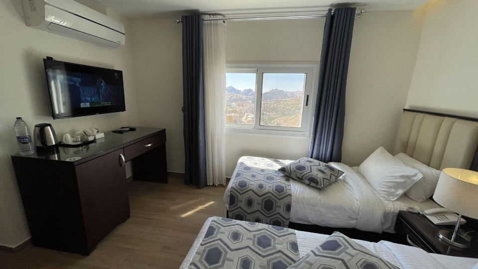 Petra Heart Hotel