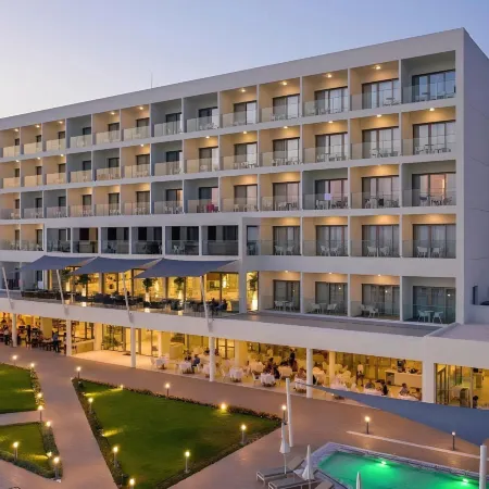 Ivi Mare - Designed for Adults by Louis Hotels