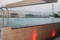 Hotel Vaishnavi Heights - Motels