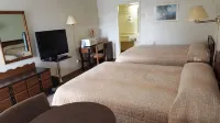 Town'n Country Motor Inn - parking