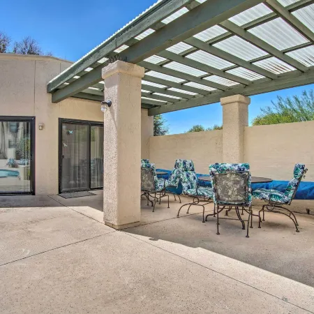 Hike, Swim & Shop: Tucson Condo w/ Balcony