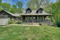 Dale Hollow Hideaway: Fire Pit, Deck, Boat Parking - Boutique