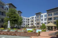 Stylish Modern Bedroomking Full Bed+pool&gym - Apartments