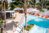 Seashore Beach hotel and Bungalow - プール