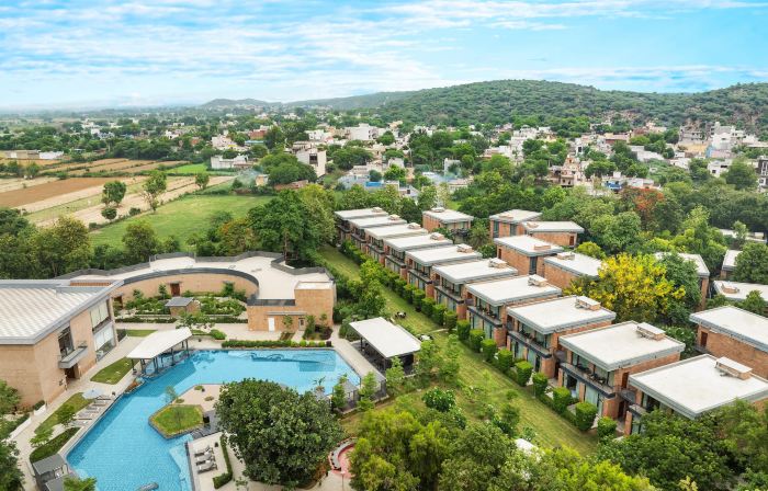 Taj Damdama Lake Resort & Spa, Gurugram