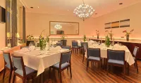 Hotel Restaurant Zur Post - Kitchens