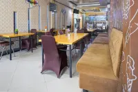 Stylish DBL Suite Escape W/ Free Wifi and Parking Hotels in 