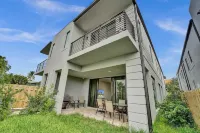 Upscale 4 Bdrm Retreat - Mins to Las Olas Beach - Wifi