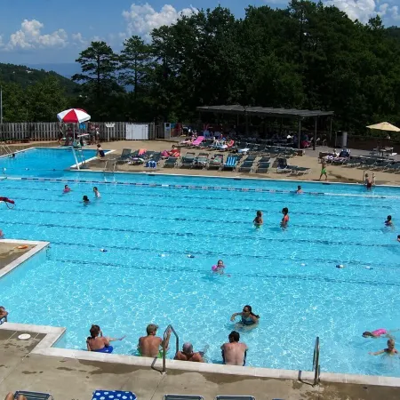 8-Person HotTub, Family&Group Friendly, EV Charger, Free Platinum Pool Pass