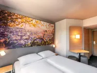 B&B Hotel Freiburg-West Hotels near Schwabentor