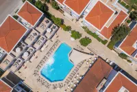 Happy Village - piscine