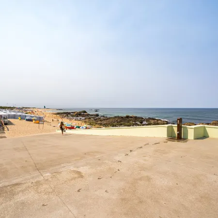 GuestReady-Luxury Beachfront Retreat