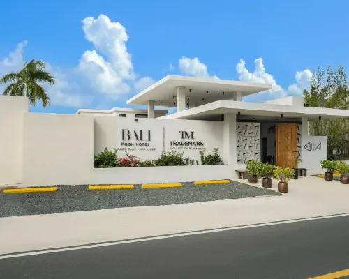 Bali Hotel Adults Only Isla Verde, a Trademark by Wyndham Hotels near Barbosa Park