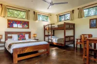 Valle Escondido Nature Reserve Hotel & Farm - parking
