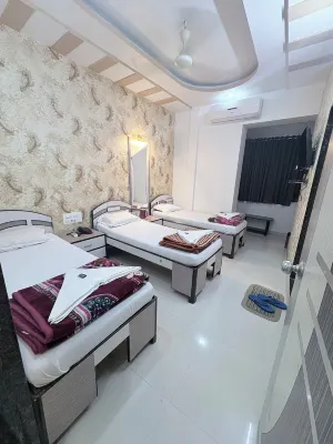Hotel Broadway Colaba - ติดทะเล