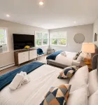 Catskills - Windham Villa | 6Br, 4 BA, XL Pool, Hot Tub & Cinema, Gardens - Wi-Fi