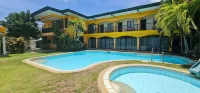 Marvin's Seaside Inn - Homestays