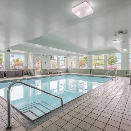 Ramada by Wyndham Surrey/Langley