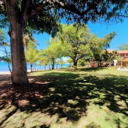 Sky House. Charming 4-bedroom home, fast WiFi, A/C in enchanting Rincón