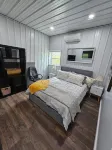 Peaceful, Quiet and Country with 2 bedrooms and WiFi, AC in marvelous Morrow - 4-Star