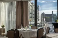 Warwick Geneva - breakfast