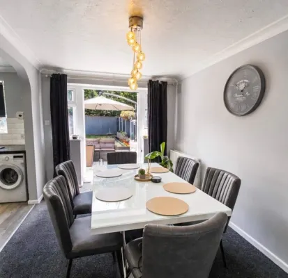 The Bournemouth Garden Retreat - 2-Star
