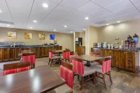 Comfort Suites at the University - breakfast