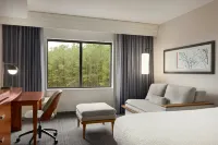 Courtyard Greenville - 3-Star