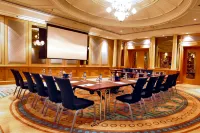 Al Ain Rotana - Parking