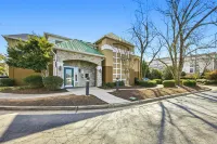 HomeTowne Studios by Red Roof Atlanta – Peachtree Corners - Kæledyr tilladt