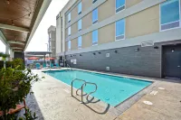 Home2 Suites by Hilton Hanford Lemoore - Swimmingpools