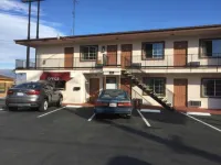 Colton Motel - parking