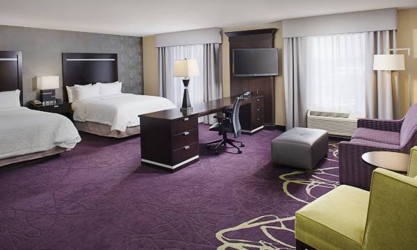 Hampton Inn & Suites Lansing West