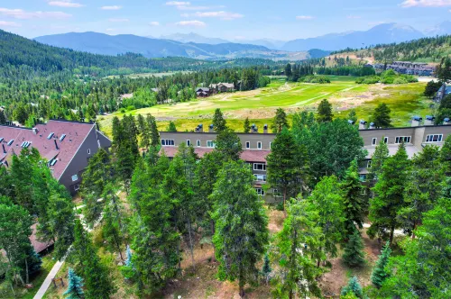 Forest Condominiums by Vail Resorts - parking
