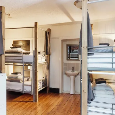 Saintlo Ottawa Jail Hostel Hotels near Saint Paul University