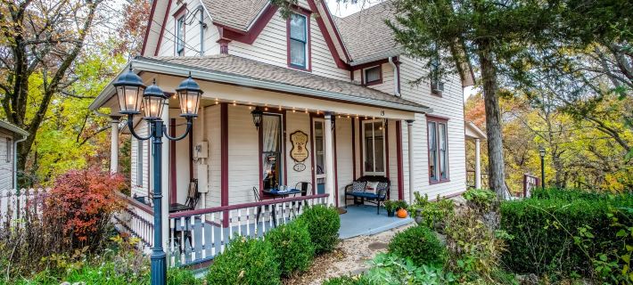 5 Ojo Inn Bed and Breakfast Hotels in Cedar Township