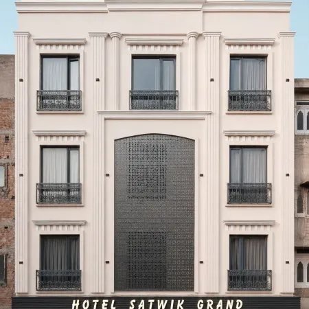 Hotel Satwik Grand
