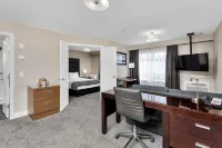 Sandman Hotel Grande Prairie - موقف سيارات
